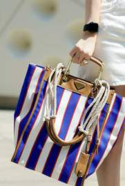 Picture of Prada Handbags _SKUfw202429444fw